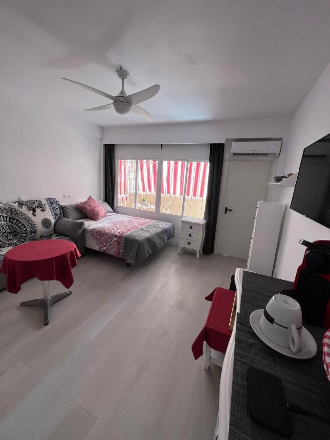 Estudio Romantico La Carihuela Торремолінос Екстер'єр фото